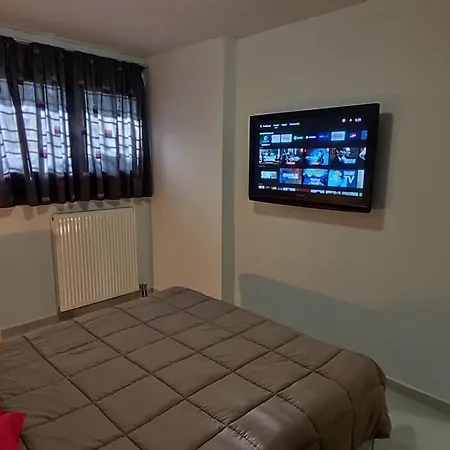 Apartament Michelle Patrasso - Quiet & Comfortable In With Free Parking *