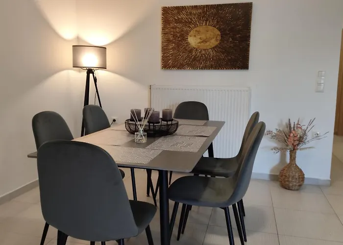 Michelle Patrasso - Quiet & Comfortable In With Free Parking Apartamento Patras