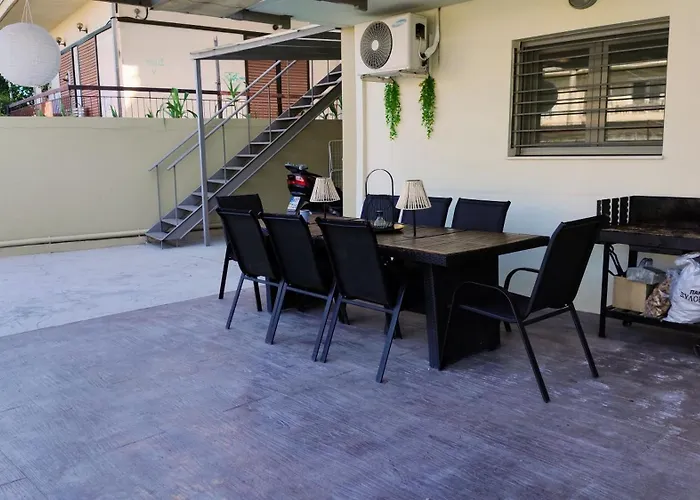 Apartamento Michelle Patrasso - Quiet & Comfortable In With Free Parking *